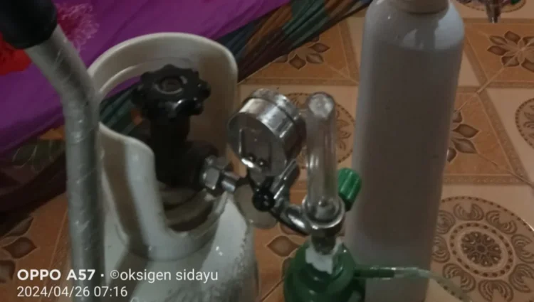 terjual tabung oksigen medis di gresik foto di lokasi pelanggan kami saat memakai tabung baru oksigen medis
